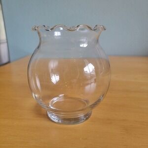 Clear Glass Vase Bowl Ruffled Rim Centerpiece Flower‎ Vase 4" Tall